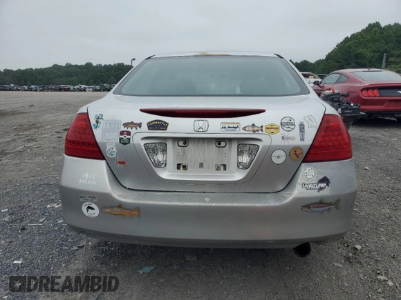 2006 Honda Accord LX with VIN 1HGCM56476A082838, listed as a Copart auction lot 62833545 with 278,550 mi miles and Clean title. Bid and sale history available at DreamBid. Image 6.