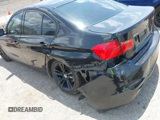 2015 BMW 3 Series 328i с VIN WBA3A5G5XFNS85209, выставлен на аукционе IAAI как лот 42428368 с пробегом 171 557 миль миль и . История ставок и продаж доступна на DreamBid. Изображение 6.