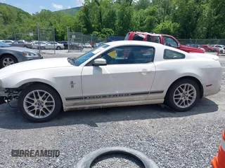 2013 Ford Mustang V6 with VIN 1ZVBP8AM6D5256735, listed as a IAAI auction lot 42322736 with 88,161 mi miles and . Bid and sale history available at DreamBid. Image 14.