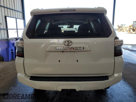 2022 Toyota 4Runner SR5 z VIN JTEMU5JR7N6001436, wystawiony jako Copart lot #58497904 z przebiegiem 48 364 mil mil oraz Czysty tytuł • Clean title. Historia ofert i sprzedaży dostępna na DreamBid. Obrazek 6.
