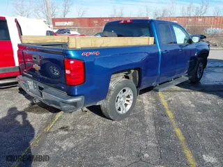 2017 Chevrolet Silverado 1500 LT with VIN 1GCVKREH9HZ137190, listed as a IAAI auction lot 41123725 with 85,959 mi miles. Bid and sale history available at carsss.com. Image 4.
