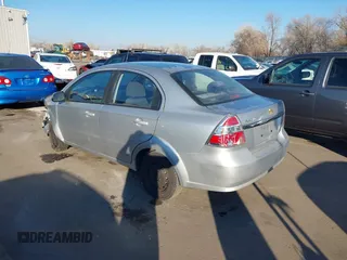 2009 Chevrolet Aveo 1LT with VIN KL1TD56EX9B374755, listed as a IAAI auction lot 41334901 with 105,967 mi miles and . Bid and sale history available at DreamBid. Image 3.