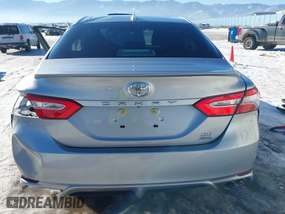 2020 Toyota Camry SE z VIN 4T1G11BK0LU016837, wystawiony jako IAAI lot #41313586 z przebiegiem Nie podano mil oraz . Historia ofert i sprzedaży dostępna na DreamBid. Obrazek 17.