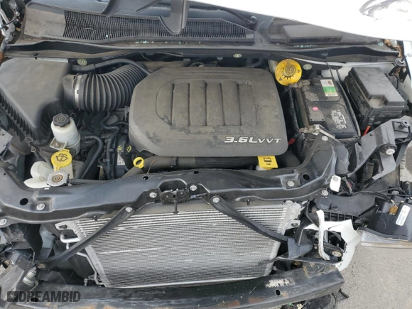 2015 Chrysler Town & Country Touring-L with VIN 2C4RC1CG6FR583685, listed as a Copart auction lot 46886605 with 29,121 mi miles and Salvage Title. Bid and sale history available at carsss.com. Image 13.