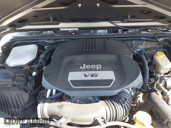 2014 Jeep Wrangler Unlimited Sport with VIN 1C4BJWDG4EL295044, listed as a IAAI auction lot 41997837 with 143,447 mi miles. Bid and sale history available at carsss.com. Image 10.