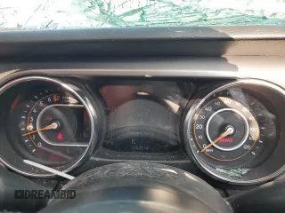 2023 Jeep Gladiator Sport S z VIN 1C6HJTAG9PL506729, wystawiony jako Copart lot #58372235 z przebiegiem 52 633 mil mil oraz Nie do naprawy • Non repairable. Historia ofert i sprzedaży dostępna na DreamBid. Obrazek 9.