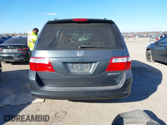 2005 Honda Odyssey EX with VIN 5FNRL38455B401141, listed as a IAAI auction lot 41407460 with 194,347 mi miles. Bid and sale history available at carsss.com. Image 16.