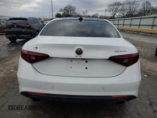 2022 Alfa Romeo Giulia Veloce z VIN ZARFANBN2N7653138, wystawiony jako Copart lot #41444005 z przebiegiem Nie podano mil oraz Szkody całkowita. Historia ofert i sprzedaży dostępna na DreamBid. Obrazek 6.