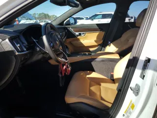 2017 Volvo S90 Momentum z VIN YV1102AK1H1006969, wystawiony jako Copart lot #41661235 z przebiegiem 131 560 mil mil oraz Szkody całkowita. Historia ofert i sprzedaży dostępna na DreamBid. Obrazek 7.