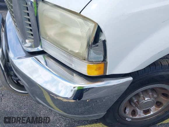 2002 Ford Excursion Special Serv с VIN 1FMNU40L12EA14485, выставлен на аукционе IAAI как лот 42101320 с пробегом 170 043 миль миль и . История ставок и продаж доступна на DreamBid. Изображение 14.