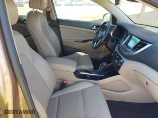 2016 Hyundai Tucson Sport with VIN KM8J33A20GU211615, listed as a IAAI auction lot 41685718 with 97,458 mi miles. Bid and sale history available at carsss.com. Image 5.