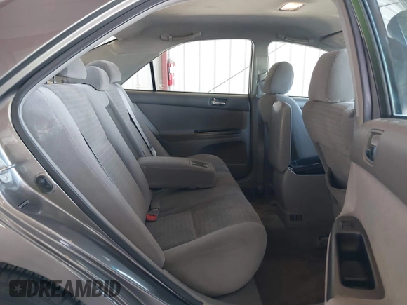 2006 Toyota Camry STD with VIN 4T1BE32K36U723879, listed as a IAAI auction lot 42007707 with 186,885 mi miles. Bid and sale history available at carsss.com. Image 8.