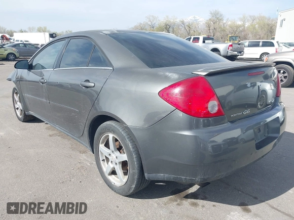 2007 Pontiac G6 with VIN 1G2ZG58N674177062, listed as a IAAI auction lot 41999888 with 275,836 mi miles. Bid and sale history available at carsss.com. Image 3.