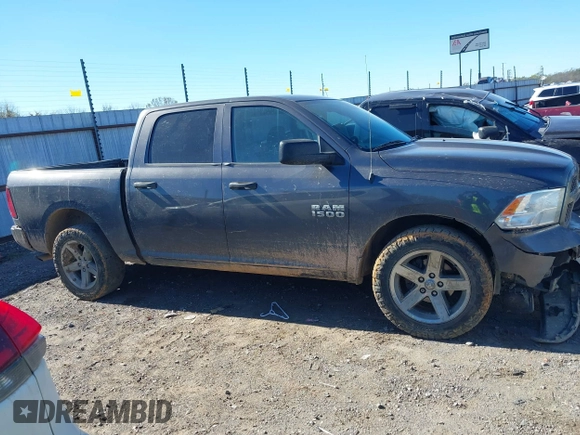 2016 Ram 1500 Express z VIN 1C6RR6KG8GS389924, wystawiony jako IAAI lot #40887357 z przebiegiem 140 327 mil mil oraz . Historia ofert i sprzedaży dostępna na DreamBid. Obrazek 13.