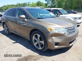 2010 Toyota Venza with VIN 4T3ZK3BB5AU027340, listed as a IAAI auction lot 41974383 with 261,430 mi miles. Bid and sale history available at carsss.com. Image 1.
