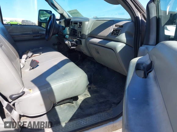 2004 Ford F-250 XL with VIN 1FTNX21L14EB12448, listed as a IAAI auction lot 42280654 with 231,008 mi miles and . Bid and sale history available at DreamBid. Image 5.