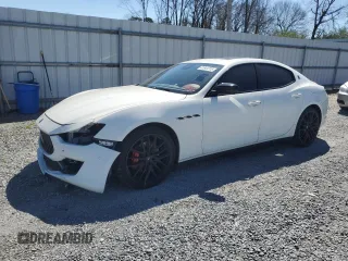 2019 Maserati Ghibli z VIN ZAM57XSA5K1335540, wystawiony jako Copart lot #41641315 z przebiegiem 51 273 mil mil oraz Szkody całkowita. Historia ofert i sprzedaży dostępna na DreamBid. Obrazek 1.