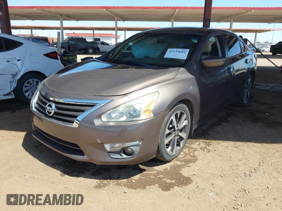 2015 Nissan Altima SL z VIN 1N4AL3AP0FC233740, wystawiony jako IAAI lot #42239684 z przebiegiem 111 970 mil mil oraz . Historia ofert i sprzedaży dostępna na DreamBid. Obrazek 17.