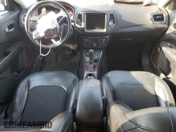 2019 Jeep Compass Trailhawk with VIN 3C4NJDDB5KT722026, listed as a Copart auction lot 52824885 with 105,727 mi miles and Salvage title. Bid and sale history available at DreamBid. Image 8.