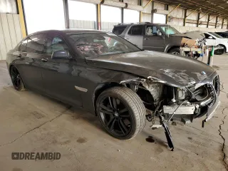 2011 BMW 7 Series 750Li z VIN WBAKB8C58BC852166, wystawiony jako Copart lot #51004065 z przebiegiem 110 499 mil mil oraz Szkoda całkowita • Salvage title. Historia ofert i sprzedaży dostępna na DreamBid. Obrazek 4.
