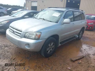 2005 Toyota Highlander z VIN JTEEP21A150134006, wystawiony jako IAAI lot #41722648 z przebiegiem 123 524 mil mil oraz . Historia ofert i sprzedaży dostępna na DreamBid. Obrazek 2.