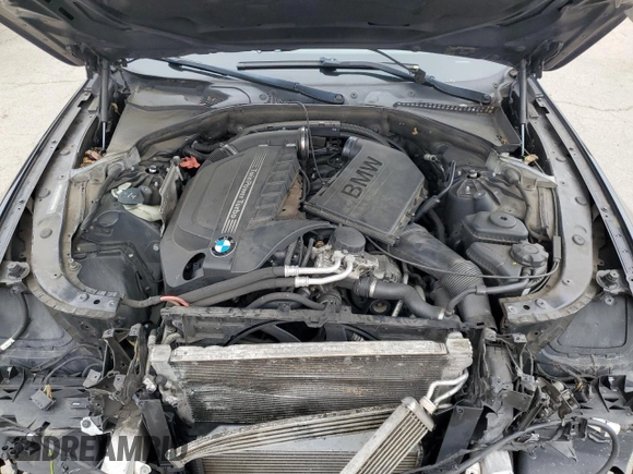 2013 BMW 5 Series 535i xDrive with VIN WBAFU7C59DDU68738, listed as a Copart auction lot 62061725 with 153,052 mi miles and Salvage title. Bid and sale history available at DreamBid. Image 11.