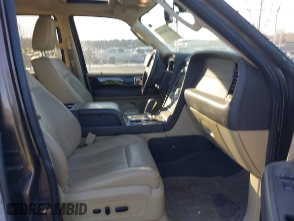 2017 Lincoln Navigator Reserve with VIN 5LMJJ2LTXHEL03846, listed as a IAAI auction lot 41365460 with 178,982 mi miles and . Bid and sale history available at DreamBid. Image 5.