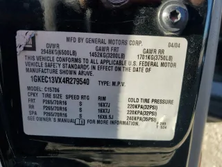 2004 GMC Yukon SLE with VIN 1GKEC13VX4R279540, listed as a Copart auction lot 82689874 with 250,179 mi miles and Salvage Title. Bid and sale history available at carsss.com. Image 13.