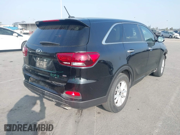 2019 Kia Sorento LX with VIN 5XYPG4A30KG583001, listed as a IAAI auction lot 41225400 with 77,881 mi miles. Bid and sale history available at carsss.com. Image 4.