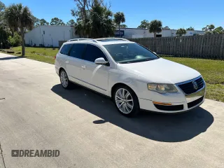 2009 Volkswagen Passat z VIN WVWXK73C89E082258, wystawiony jako Copart lot #50083695 z przebiegiem 169 595 mil mil oraz Czysty tytuł • Clean title. Historia ofert i sprzedaży dostępna na DreamBid. Obrazek 1.
