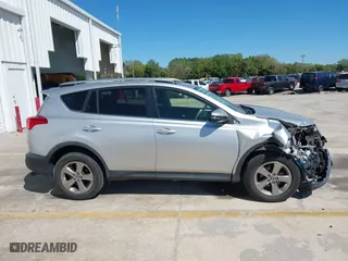 2015 Toyota RAV4 XLE with VIN JTMRFREV5FJ013327, listed as a IAAI auction lot 41811487 with 189,061 mi miles. Bid and sale history available at carsss.com. Image 14.