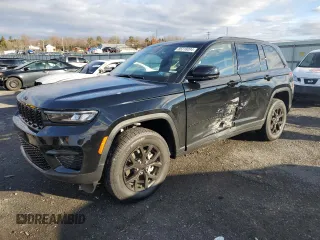 2024 Jeep Grand Cherokee Laredo z VIN 1C4RJHAG9RC255210, wystawiony jako Copart lot #85318094 z przebiegiem 2 277 mil mil oraz Szkoda całkowita • Salvage title. Historia ofert i sprzedaży dostępna na DreamBid. Obrazek 1.