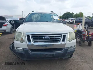 2008 Ford Explorer Sport Trac XLT with VIN 1FMEU31E28UB16354, listed as a IAAI auction lot 42216513 with 221,556 mi miles and . Bid and sale history available at DreamBid. Image 12.