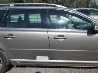 2010 Volvo V70 with VIN YV1960BW8A1163928, listed as a Copart auction lot 76497684 with 99,160 mi miles and Non repairable. Bid and sale history available at DreamBid. Image 12.