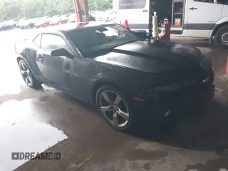2011 Chevrolet Camaro 1LT z VIN 2G1FB1EDXB9180191, wystawiony jako IAAI lot #42184069 z przebiegiem 205 355 mil mil oraz . Historia ofert i sprzedaży dostępna na DreamBid. Obrazek 1.