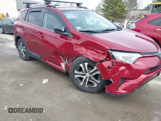 2018 Toyota RAV4 LE с VIN 2T3BFREV5JW752435, выставлен на аукционе IAAI как лот 41851809 с пробегом 132 859 миль миль и . История ставок и продаж доступна на DreamBid. Изображение 6.