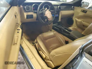 2005 Ford Mustang Deluxe с VIN 1ZVFT84N655243325, выставлен на аукционе Copart как лот 62037365 с пробегом 146 168 миль миль и Списание • Salvage title. История ставок и продаж доступна на DreamBid. Изображение 8.