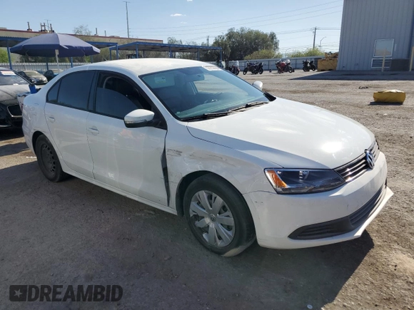 2014 Volkswagen Jetta SE with VIN 3VWD17AJ0EM423581, listed as a Copart auction lot 57253094 with 126,610 mi miles and Salvage title. Bid and sale history available at DreamBid. Image 4.
