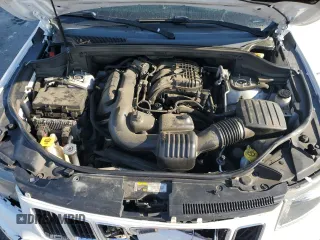 2014 Jeep Grand Cherokee Laredo with VIN 1C4RJEAG4EC348046, listed as a Copart auction lot 49359215 with 171,256 mi miles and Salvage Title. Bid and sale history available at DreamBid. Image 13.