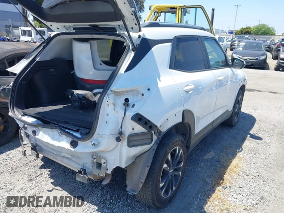 2023 Chevrolet TrailBlazer LT with VIN KL79MRSL5PB190333, listed as a IAAI auction lot 42040673 with 43,209 mi miles and . Bid and sale history available at DreamBid. Image 4.