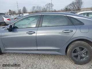 2021 Kia K5 LX with VIN 5XXG24J23MG030730, listed as a IAAI auction lot 41825410 with 25,931 mi miles. Bid and sale history available at carsss.com. Image 14.