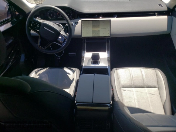 2024 Land Rover Range Rover Evoque Dynamic SE with VIN SALZL2FX4RH238021, listed as a Copart auction lot 61915164 with 1,879 mi miles and Salvage Title. Bid and sale history available at carsss.com. Image 8.