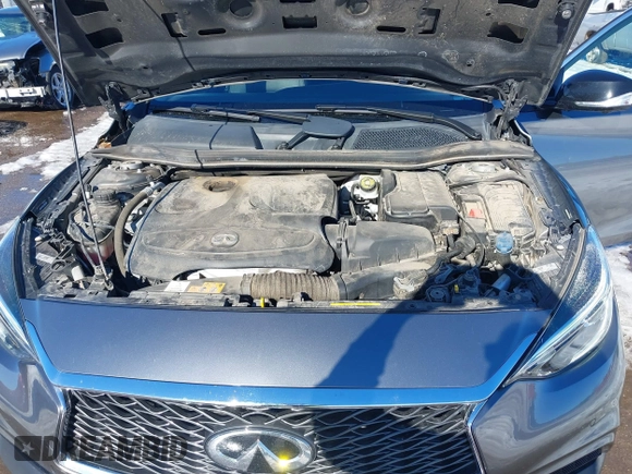 2018 Infiniti QX30 Premium z VIN SJKCH5CR7JA047290, wystawiony jako IAAI lot #41270760 z przebiegiem 72 169 mil mil oraz . Historia ofert i sprzedaży dostępna na DreamBid. Obrazek 10.