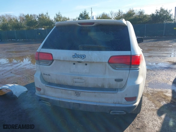 2014 Jeep Grand Cherokee Summit with VIN 1C4RJFJT4EC500362, listed as a IAAI auction lot 41332347 with 159,197 mi miles. Bid and sale history available at carsss.com. Image 17.