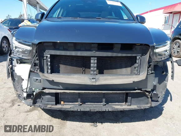 2019 Volvo XC40 Inscription с VIN YV4162UL6K2111899, выставлен на аукционе IAAI как лот 41746026 с пробегом 59 319 миль миль и . История ставок и продаж доступна на DreamBid. Изображение 18.