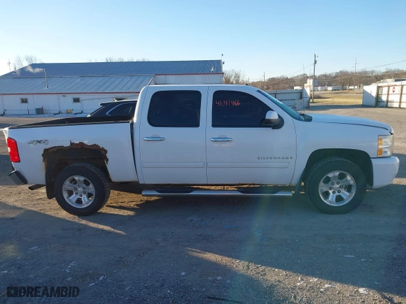 2009 Chevrolet Silverado 1500 LTZ with VIN 3GCEK33349G164495, listed as a IAAI auction lot 41311466 with 154,845 mi miles. Bid and sale history available at carsss.com. Image 13.