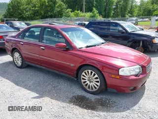 2006 Volvo S80 z VIN YV1TS592461426117, wystawiony jako IAAI lot #42330241 z przebiegiem 149 690 mil mil oraz . Historia ofert i sprzedaży dostępna na DreamBid. Obrazek 1.