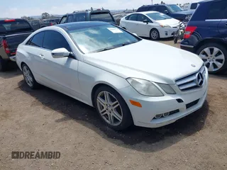 2010 Mercedes-Benz E 350 with VIN WDDKJ5GB5AF029573, listed as a IAAI auction lot 42804772 with 287,416 mi miles and . Bid and sale history available at DreamBid. Image 1.