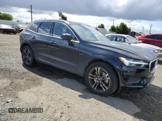 2018 Volvo XC60 Momentum z VIN LYVA22RK2JB078752, wystawiony jako Copart lot #56593385 z przebiegiem 50 890 mil mil oraz Szkoda całkowita • Salvage title. Historia ofert i sprzedaży dostępna na DreamBid. Obrazek 4.