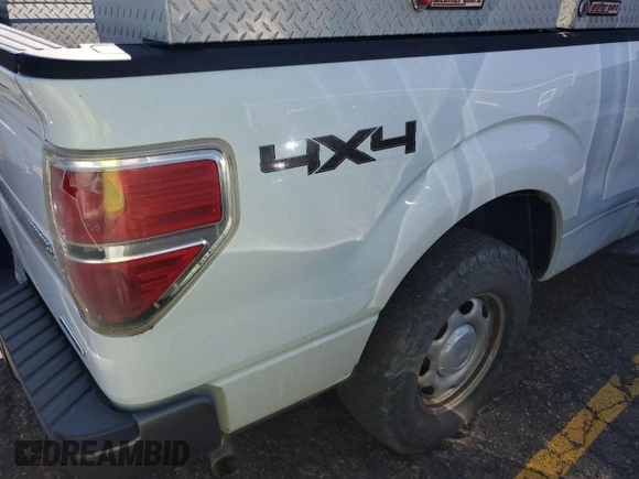 2014 Ford F-150 XL with VIN 1FTFW1EF6EKD27834, listed as a IAAI auction lot 42370125 with 172,163 mi miles and . Bid and sale history available at DreamBid. Image 1.